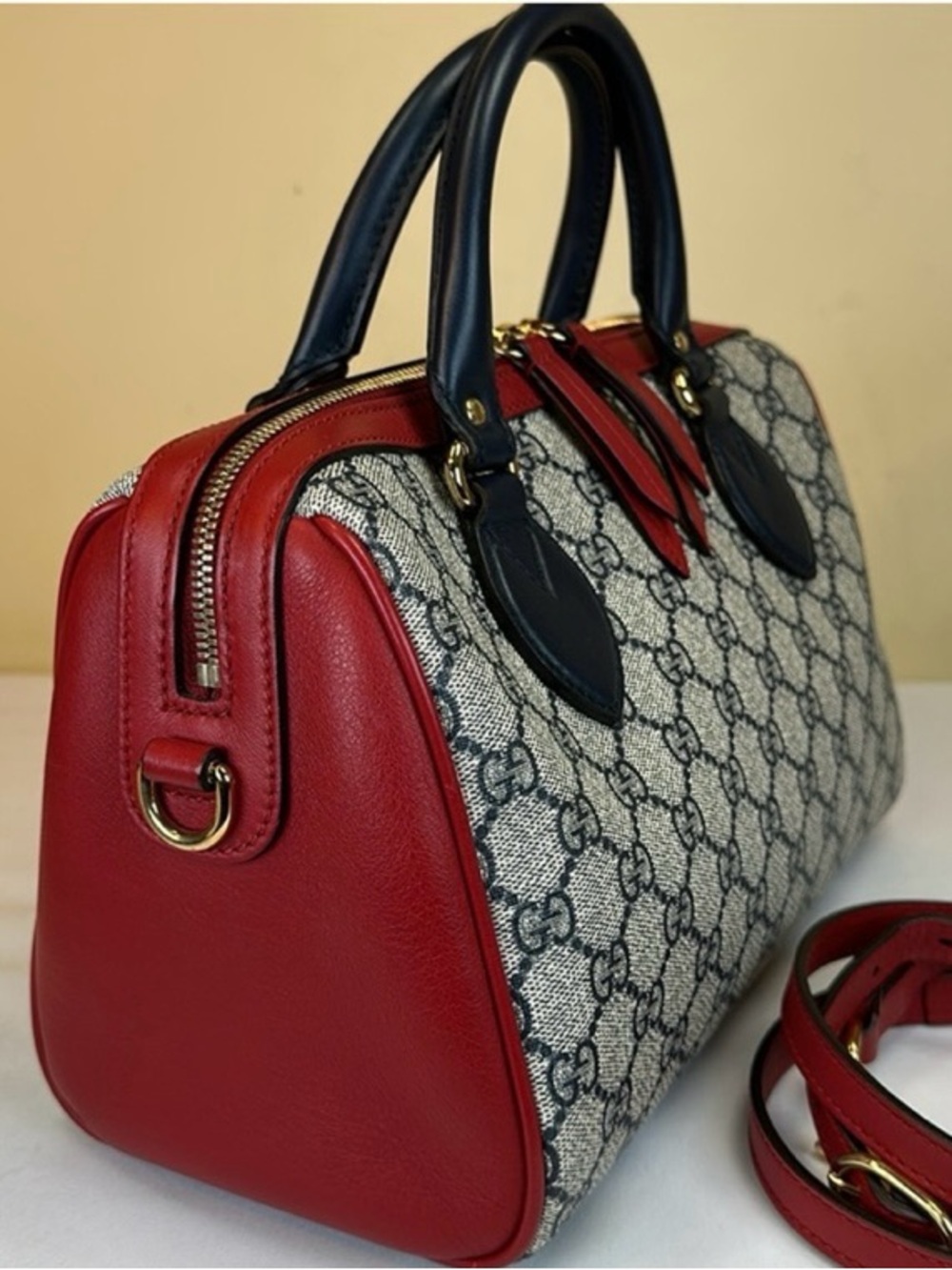 Gucci Navy GG Supreme Red Leather Trim Boston Red Crossbody Strap Dustbag COA - Picture 3 of 16